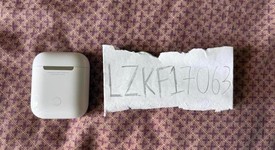 Used
													Apple AirPods 2nd Gen - Lightning Case, photo 3 of 5