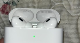 New
													Apple AirPods Pro 2nd Gen - Lightning, photo 5 of 5