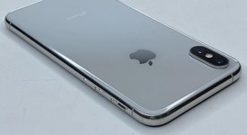 Good
													Apple iPhone Xs - AT&T, Silver, 256 GB, A1920, photo 5 of 6