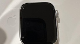 Mint
													Apple Watch SE 2nd Gen 40mm - Silver, A2722 - GPS, Aluminum, photo 5 of 11