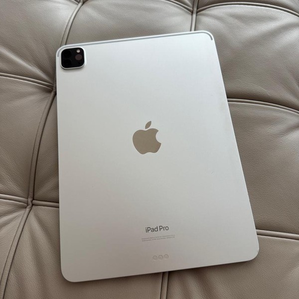 Apple iPad Pro 11 inch 4th Gen 2022 - Wi-Fi, 256 GB, Silver