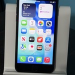 Good Apple iPhone SE 3rd Gen 2022 - Unlocked, 64 GB, Midnight, A2595