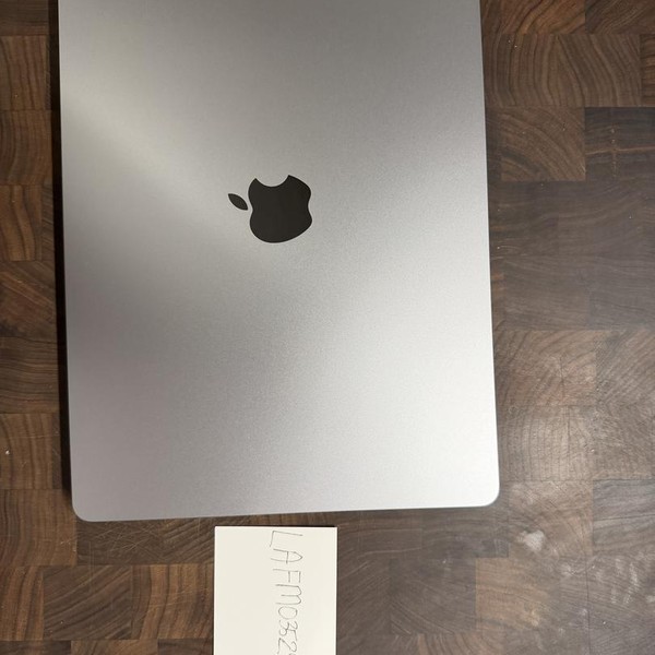 MacBook Air 2024 (M3) - 15 inch - 256 GB, Gray, 16 GB, Apple M3, 10-core GPU
