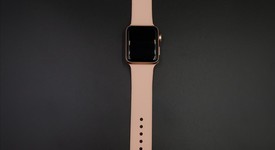 Mint
													Apple Watch Series 3 38mm - Unlocked, Gold, A1860, Aluminum, photo 4 of 6