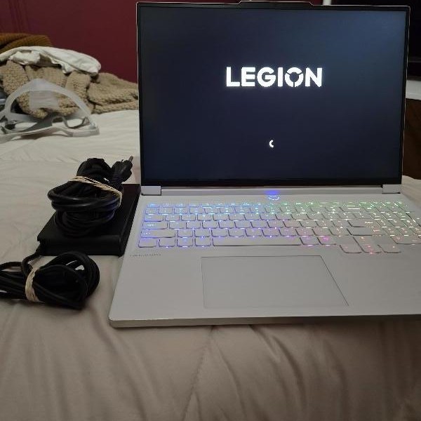 Lenovo Legion 7i 16 inch - 1 TB, 32 GB, Intel Core i7, WQXGA