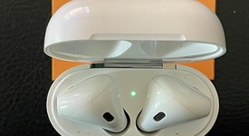 Used
													Apple AirPods 2nd Gen - Lightning Case, photo 1 of 6