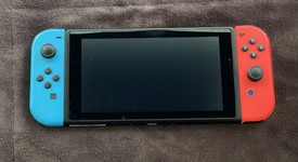 Good
													Nintendo Switch - Red & Blue, 32 GB, photo 3 of 11