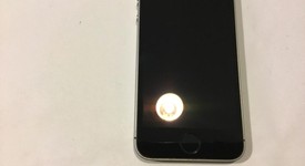 Good
													Apple iPhone SE 1st Gen 2016 - Verizon, Grey, 32 GB, A1662, photo 4 of 12