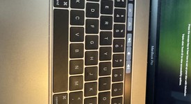 Mint
													MacBook Pro 2018 (With Touch Bar) - 15" - I7, Gray, 512 GB, 16 GB, photo 4 of 16