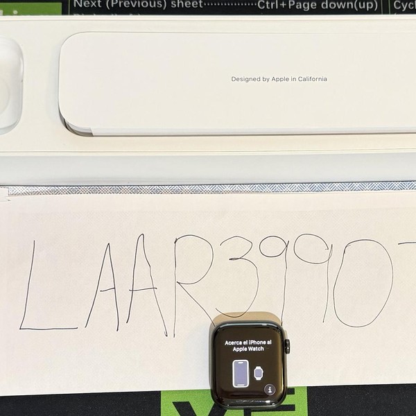 Apple Watch Series 6 44mm - Unlocked, Black, A2294 - Cellular, Titanium