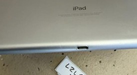 Fair
													Apple iPad Pro 12.9" 2nd Gen 2017 - Unlocked, Gray, 512 GB, photo 3 of 4