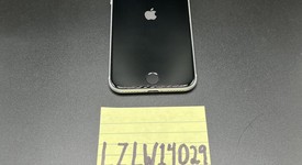 Good
													Apple iPhone SE 2nd Gen 2020 - Unlocked, White, 256 GB, A2275, photo 1 of 5