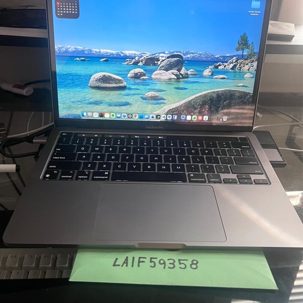 MacBook Pro 2020 - 13 inch - 512 GB, Gray, 8 GB, Apple M1