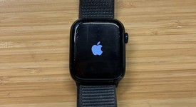 Fair
													Apple Watch Series 9 45mm - Unlocked, Midnight, A2984 - Cellular, Aluminum, photo 4 of 10