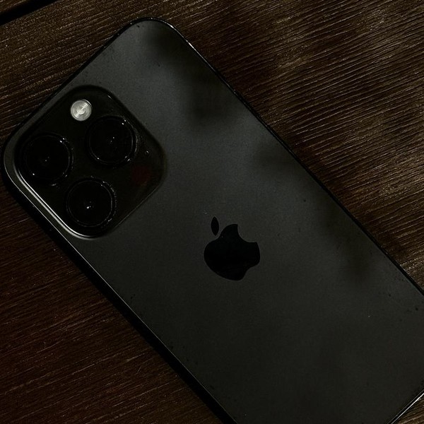 Apple iPhone 14 Pro - Unlocked, 128 GB, Black, A2650