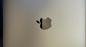 Good
													MacBook Pro 2017 (With Touch Bar) - 13" - I5, Gray, 256 GB, 8 GB, photo 4 of 8