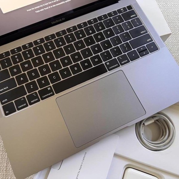 MacBook Air 2020 - 13 inch - 1 TB, Silver, 16 GB, Apple M1