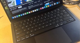 Good
													MacBook Air 2025 (M4) - 13" - Apple M4, Midnight, 2 TB, 24 GB, photo 2 of 11