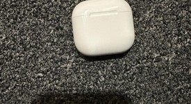 Used
													Apple AirPods 4th Gen - Standard, photo 3 of 3