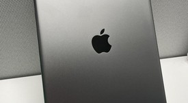 Mint
													Apple iPad 8th Gen - Unlocked, Gray, 128 GB, A2428, photo 2 of 2