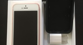 Mint
													Apple iPhone SE 1st Gen 2016 - Total by Verizon, Rose Gold, 32 GB, A1662, photo 3 of 5