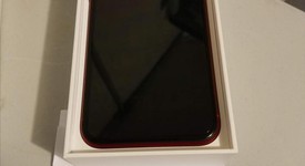 Mint
													Apple iPhone Xr - Verizon, Red, 128 GB, A1984, photo 2 of 6