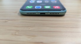 Fair
													Apple iPhone 11 - Unlocked, Green, 64 GB, A2111, photo 4 of 15