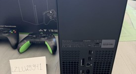 Mint
													Xbox Series X (2020) - Black, 1 TB, standard, photo 2 of 8