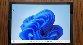 Good
													Microsoft Surface Pro 5 (2017) - Wi-Fi, Silver, 256 GB, 8 GB, photo 3 of 8