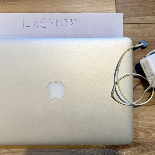 MacBook Air 2015 - 13 inch - 128 GB, Silver, 8 GB