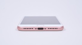 Good
													Apple iPhone 7 - Unlocked, Rose Gold, 32 GB, A1660, photo 4 of 9