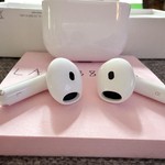 Used Apple AirPods (4th Gen) - Active Noise Cancellation