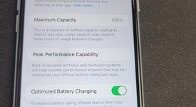 Mint
													Apple iPhone SE 2nd Gen 2020 - Unlocked, White, 64 GB, A2275, photo 4 of 6