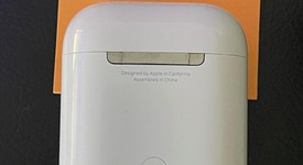 Used
													Apple AirPods 2nd Gen - Lightning Case, photo 3 of 5