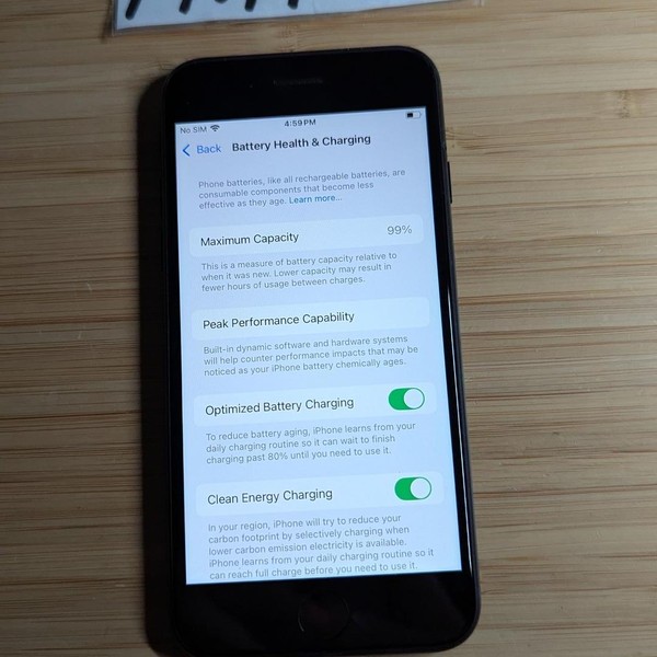 Apple iPhone SE 3rd Gen 2022 - Unlocked, 128 GB, Midnight, A2595