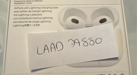 Used
													Apple AirPods 3rd Gen - Lightning Case, photo 3 of 4