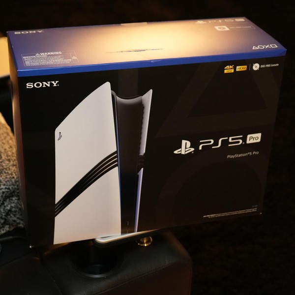 PlayStation 5 Pro (2024) - White, 2 TB