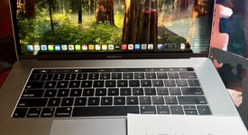 Good
													MacBook Pro 2018 (With Touch Bar) - 15" - I7, Gray, 1 TB, 32 GB, photo 4 of 7