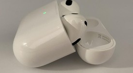 Used
													Apple AirPods 3rd Gen - MagSafe Case, photo 4 of 5