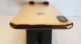 Good
													Apple iPhone Xs Max - Unlocked, Gold, 256 GB, A1921, photo 4 of 7