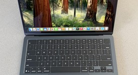 Mint
													MacBook Air 2025 (M4) - 13" - Apple M4, Midnight, 256 GB, 16 GB, photo 3 of 16