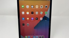 Mint
													Apple iPad 8th Gen - Wi-Fi, Gray, 128 GB, A2270, photo 1 of 6