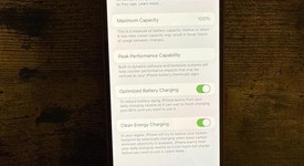Mint
													Apple iPhone 13 - Unlocked, Red, 128 GB, A2482, photo 2 of 8