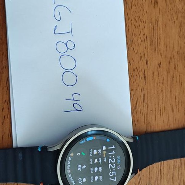 Samsung Galaxy Watch5 Pro - Unlocked, Gray, 45mm