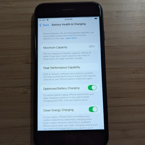 Apple iPhone SE 3rd Gen 2022 - Unlocked, 128 GB, Midnight, A2595