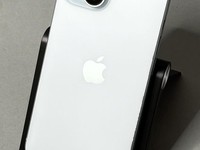 Apple iPhone 15