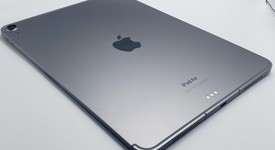 Mint
													Apple iPad Air 11" (M2) 2024 - Unlocked, Gray, 128 GB, A2903, photo 3 of 4
