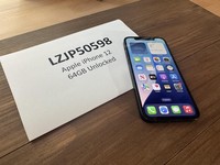 Apple iPhone 12