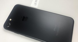 Good
													Apple iPhone 7 - AT&T, Black, 32 GB, A1778, photo 3 of 4