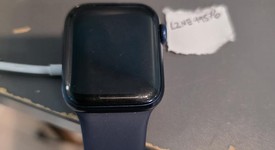Good
													Apple Watch Series 6 40mm - Unlocked, Blue, A2293 - Cellular, Aluminum, photo 3 of 3